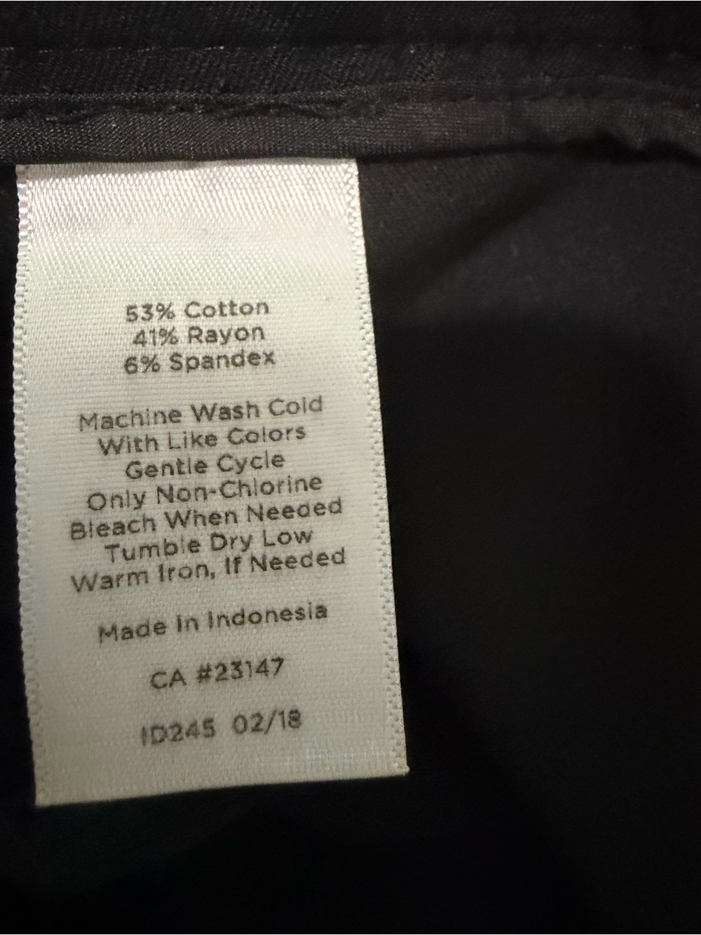 Wisconsin Dells Essential Men’s cap - Picture 6 of 6